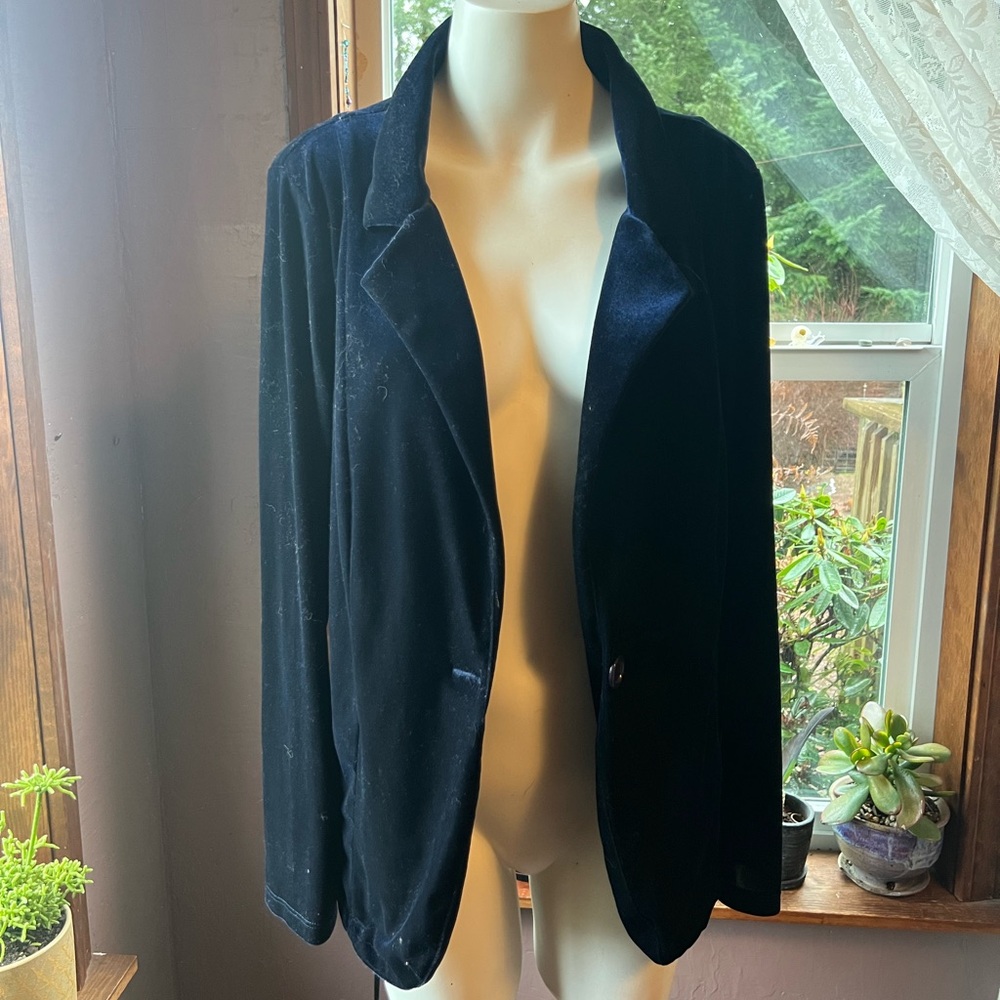 Deep Blue Velvet Blazer